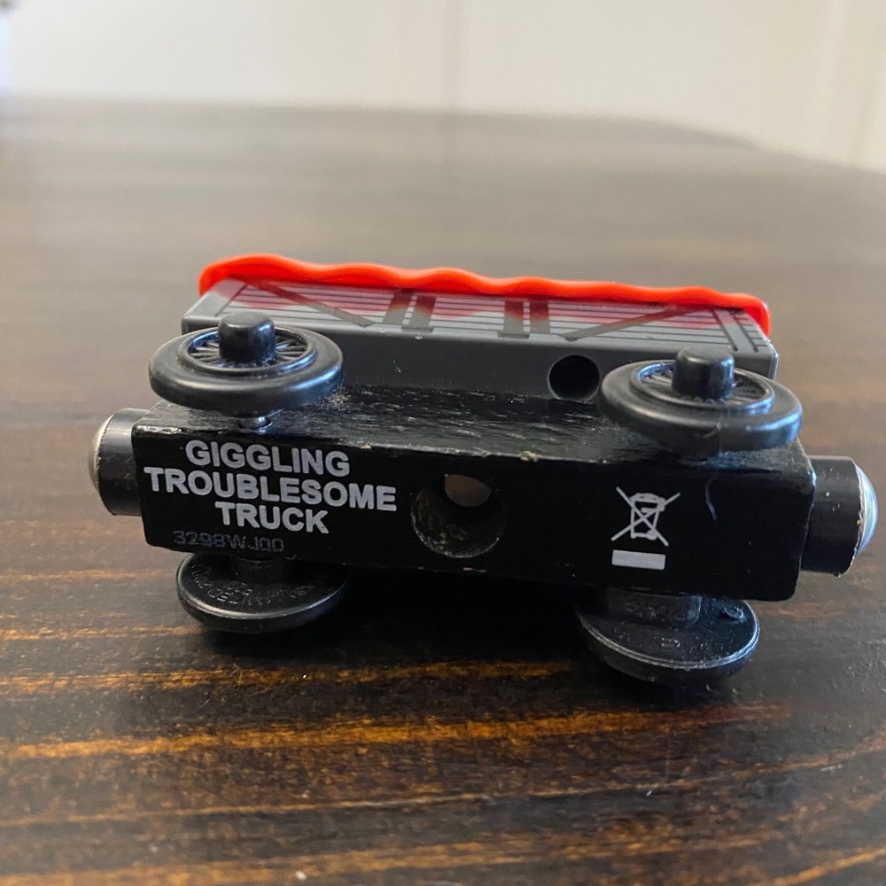 Thomas & Friends Giggling Troublesome Truck Wooden Railway Train Car Works - Picture 6 of 6